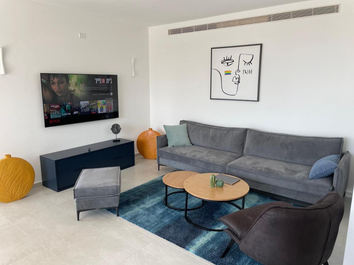 #דירת יוקרה על הים Sunset Beach Apartment# Givat Olga Exterior foto
