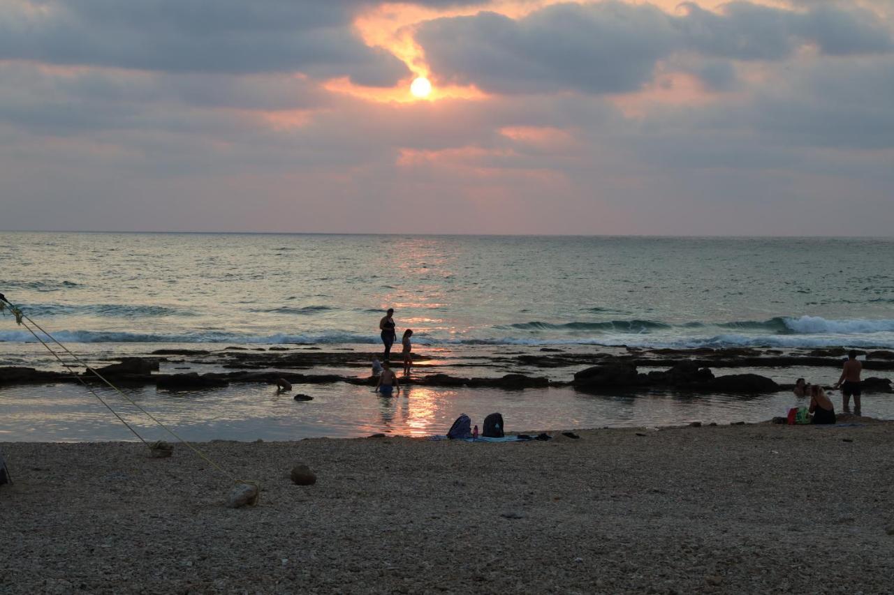 #דירת יוקרה על הים Sunset Beach Apartment# Givat Olga Exterior foto