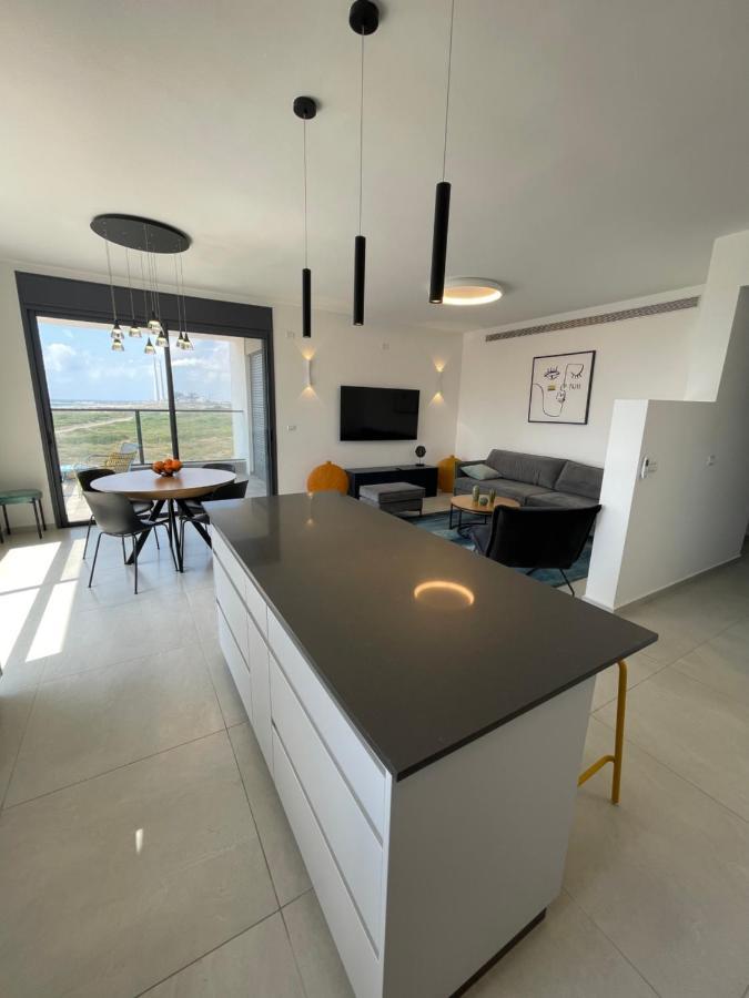 #דירת יוקרה על הים Sunset Beach Apartment# Givat Olga Exterior foto