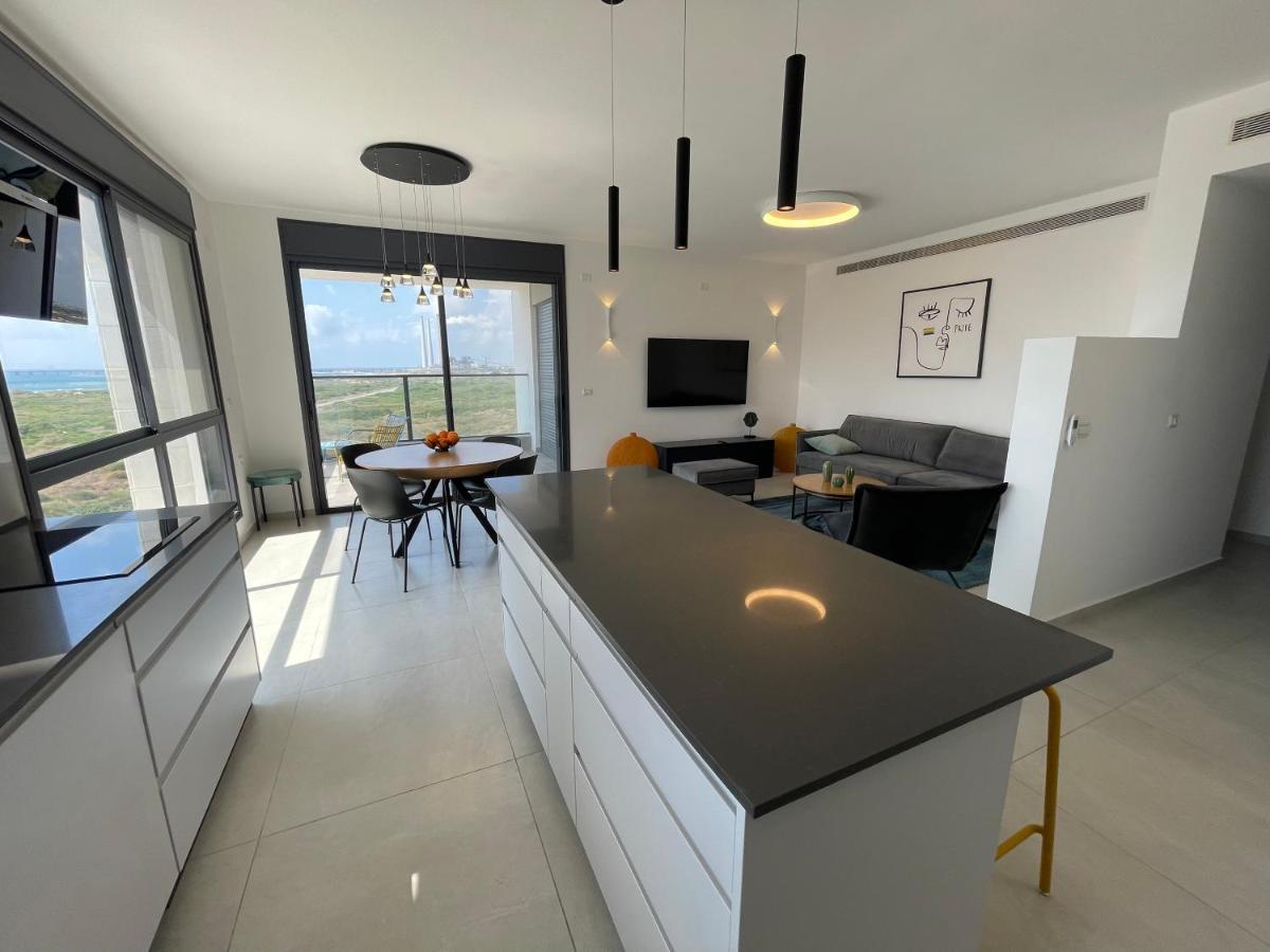 #דירת יוקרה על הים Sunset Beach Apartment# Givat Olga Exterior foto