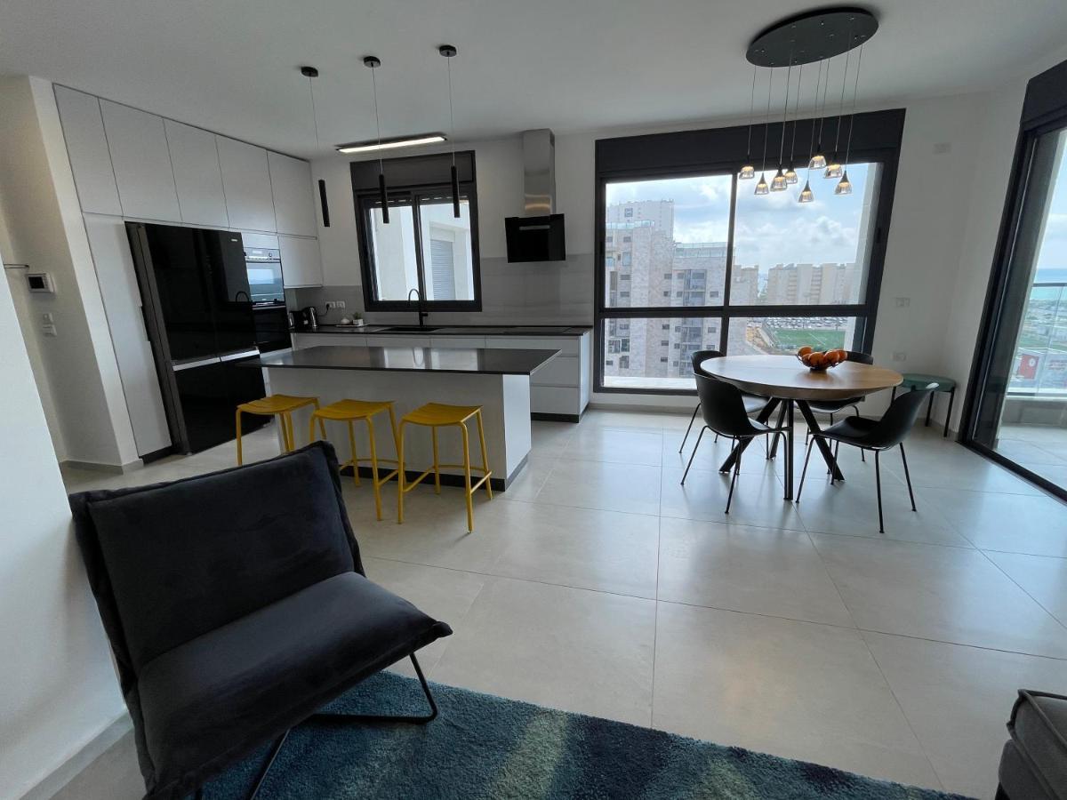 #דירת יוקרה על הים Sunset Beach Apartment# Givat Olga Exterior foto